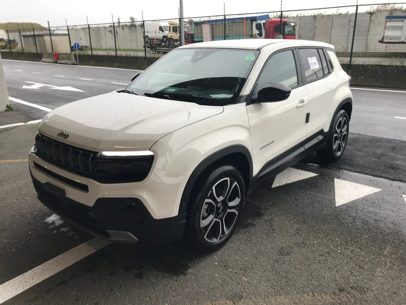 Jeep Avenger Altitude Mid Spec FWD
